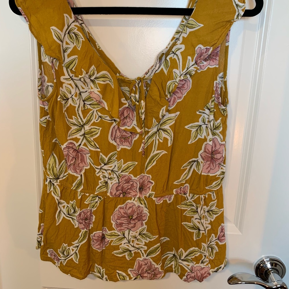 Cupcakes & Cashmere Gold Floral Ruffle Tank Top